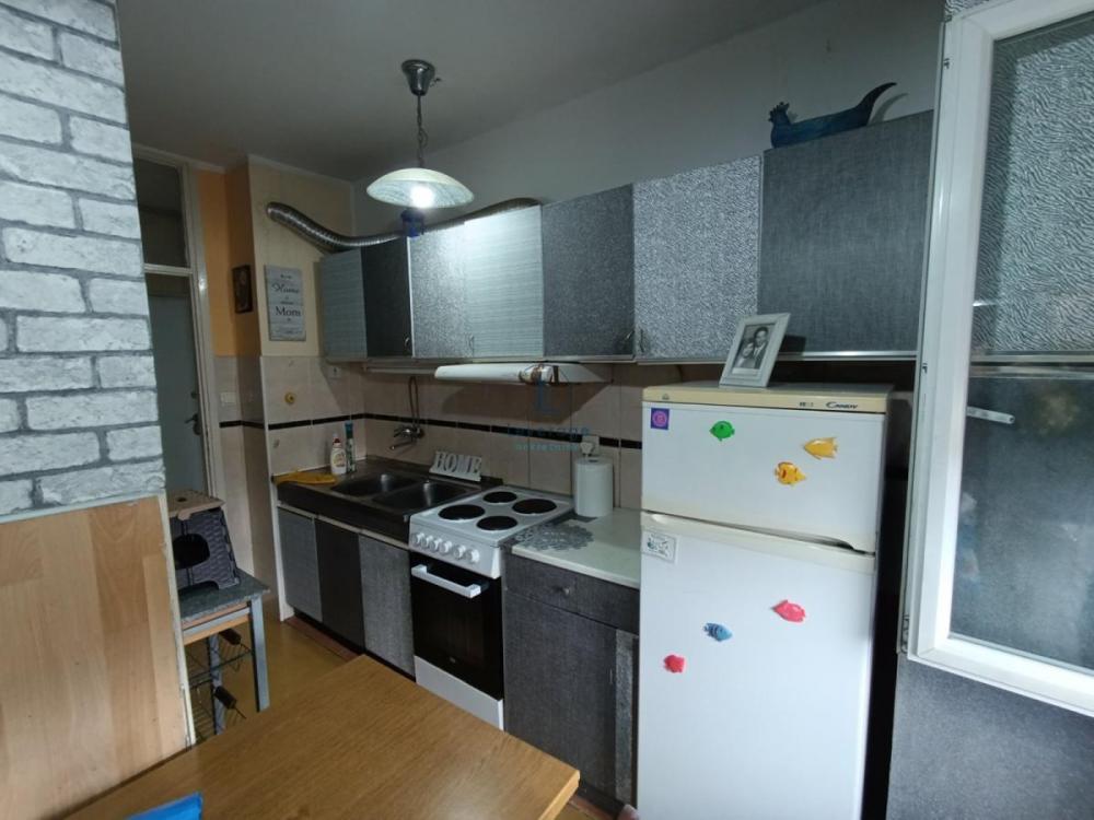 Stan na prodaju u Beogradu, Dušanovac, jednoiposoban, 37m2, cena 111000 evra