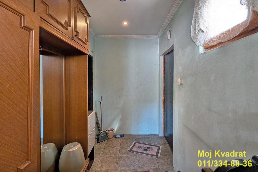 Stan na prodaju u Beogradu, Crveni Krst, trosoban, 69m2, cena 195000 evra