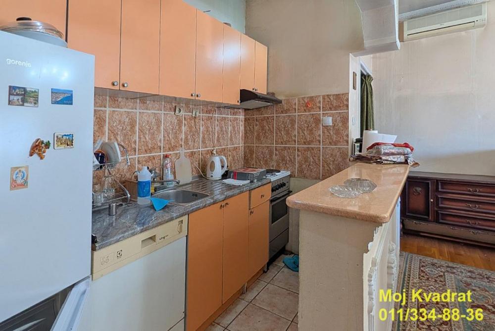 Stan na prodaju u Beogradu, Crveni Krst, trosoban, 69m2, cena 195000 evra