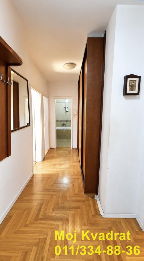 Stan na prodaju u Beogradu, Profesorska kolonija, cetvorosoban, 81m2, cena 320000 evra