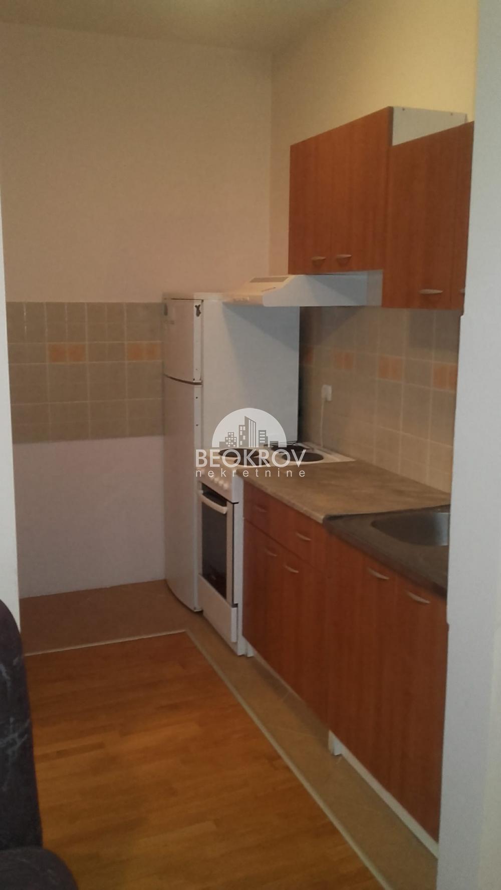 Stan na prodaju u Beogradu, Autokomanda, trosoban, 88m2, cena 190000 evra
