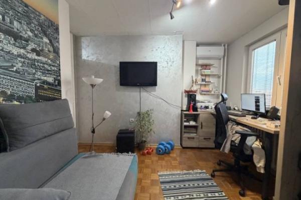 Stan na prodaju u Beogradu, Novi Beograd blok 62, dvoiposoban, 71m2, cena 250000 evra