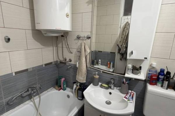 Stan na prodaju u Beogradu, Novi Beograd blok 62, dvoiposoban, 71m2, cena 250000 evra