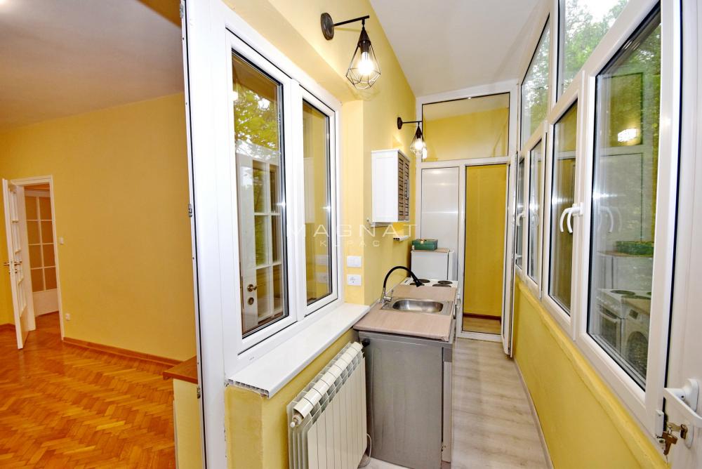 Stan na prodaju u Beogradu, Stari grad, cetvorosoban, 65m2, cena 315000 evra