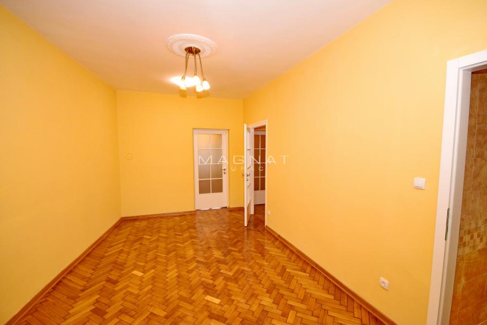 Stan na prodaju u Beogradu, Stari grad, cetvorosoban, 65m2, cena 315000 evra