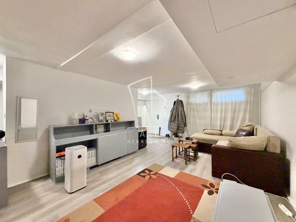 Stan na prodaju u Beogradu, Voždovac, dvosoban, 64m2, cena 125000 evra