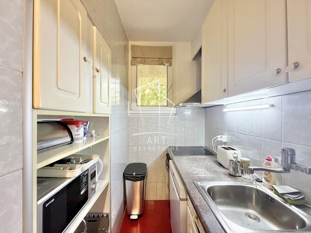 Stan na prodaju u Beogradu, Čukarica, dvoiposoban, 62m2, cena 195000 evra