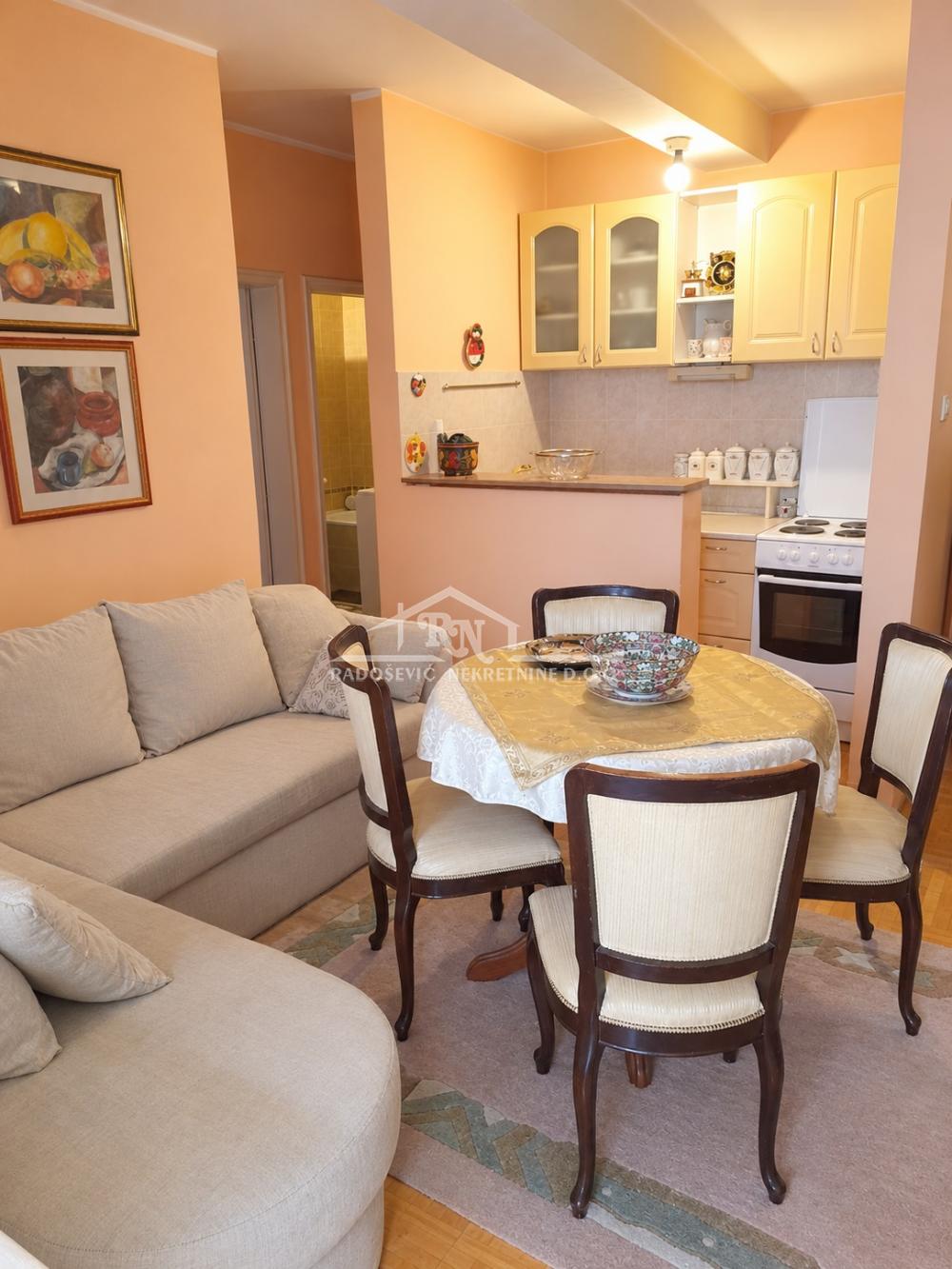 Stan na prodaju u Beogradu, Čukarica, jednoiposoban, 28m2, cena 115000 evra