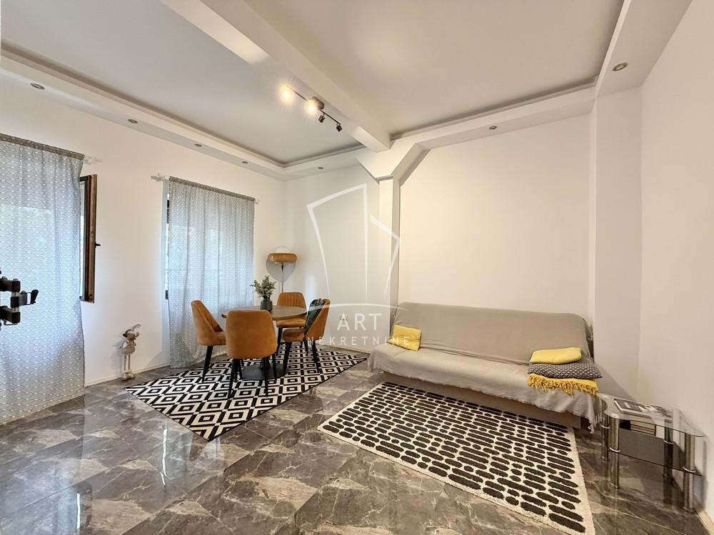 Stan na prodaju u Beogradu, Gornji grad, dvoiposoban, 89m2, cena 197000 evra