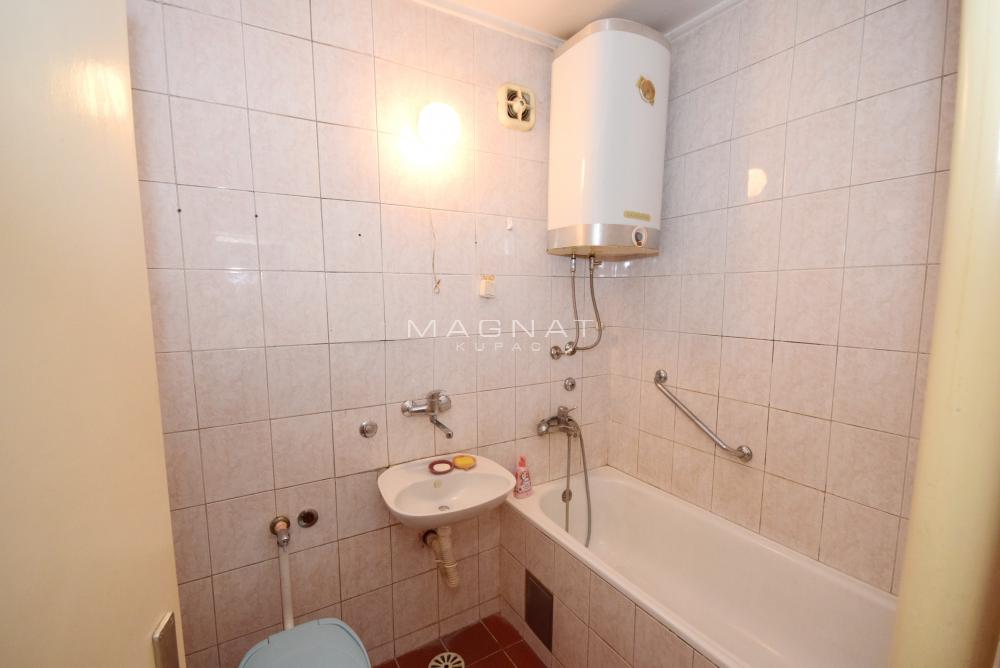 Stan na prodaju u Beogradu, Konjarnik, dvosoban, 67m2, cena 205000 evra