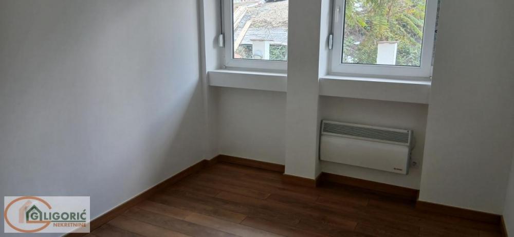 Stan na prodaju u Beogradu, Dedinje, cetvorosoban, 195m2, cena 695000 evra
