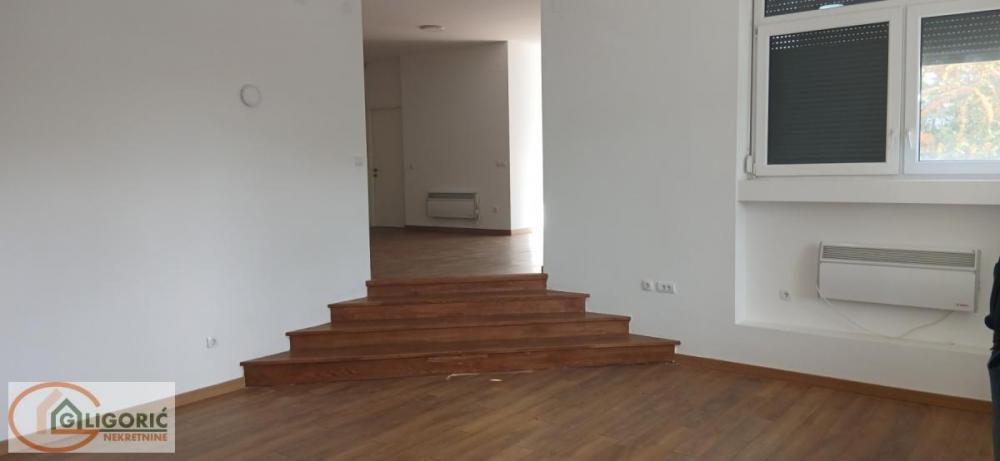 Stan na prodaju u Beogradu, Dedinje, cetvorosoban, 195m2, cena 695000 evra