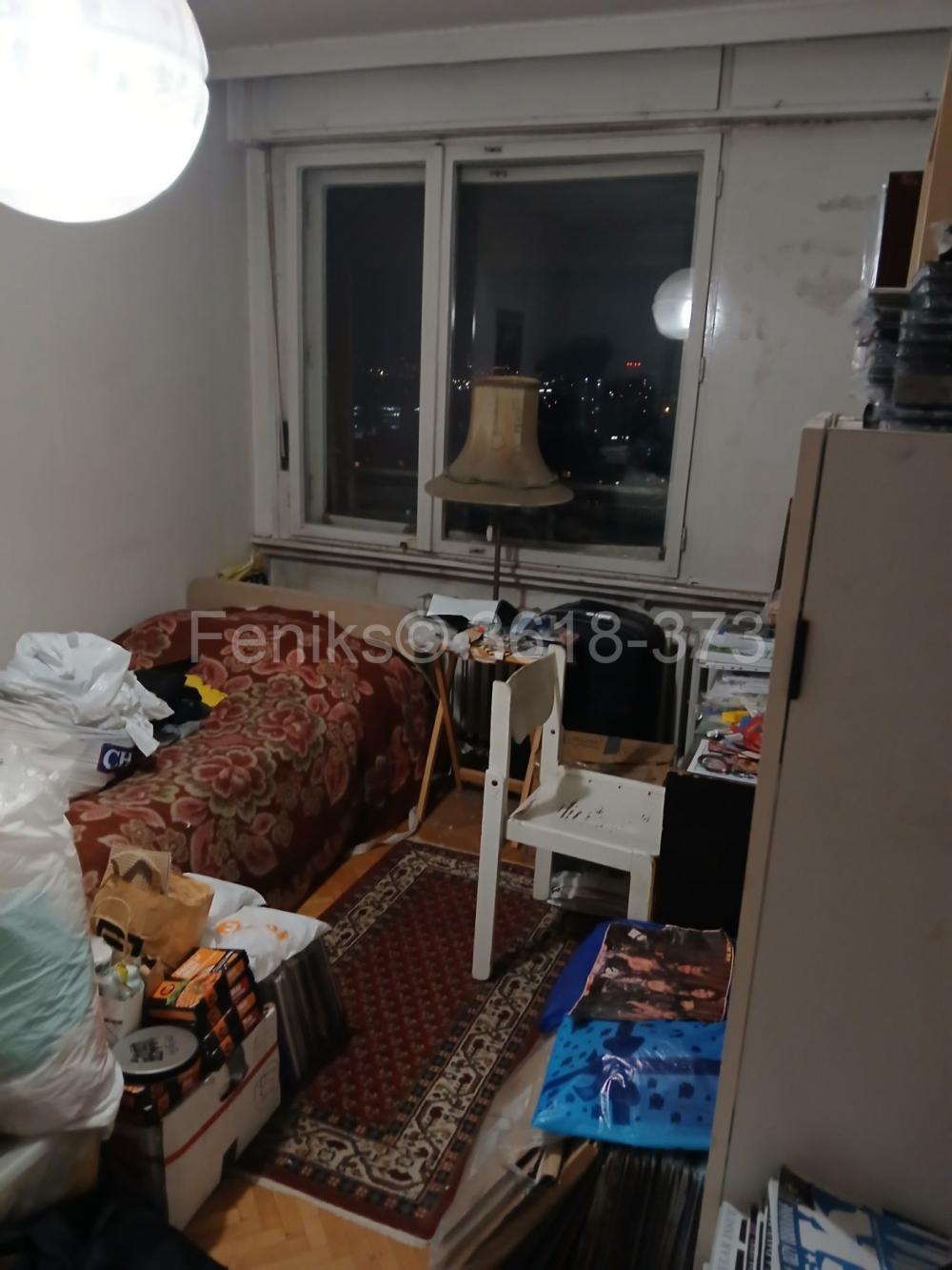 Stan na prodaju u Beogradu, Cvetkova pijaca, troiposoban, 89m2, cena 330000 evra