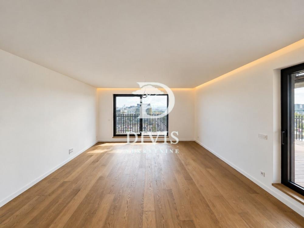Stan na prodaju u Beogradu, Novi Beograd blok 65, trosoban, 170m2, cena 790000 evra