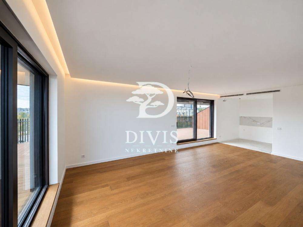 Stan na prodaju u Beogradu, Novi Beograd blok 65, trosoban, 170m2, cena 790000 evra