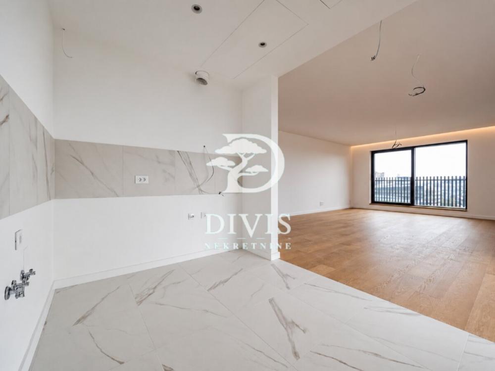 Stan na prodaju u Beogradu, Novi Beograd blok 65, trosoban, 170m2, cena 790000 evra