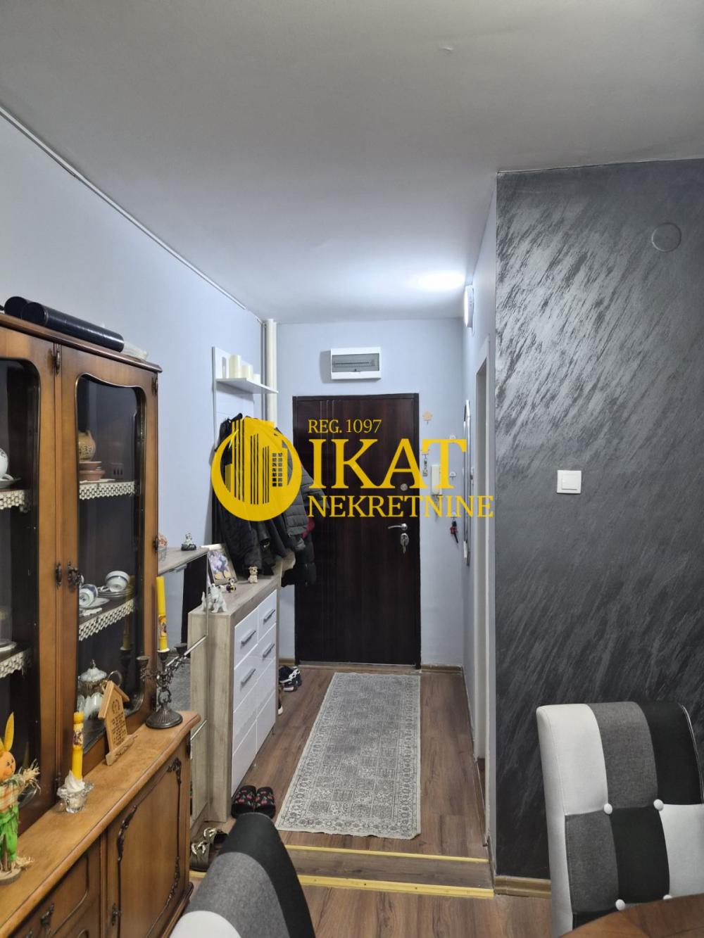 Stan na prodaju u Beogradu, Voždovac, troiposoban, 80m2, cena 273000 evra