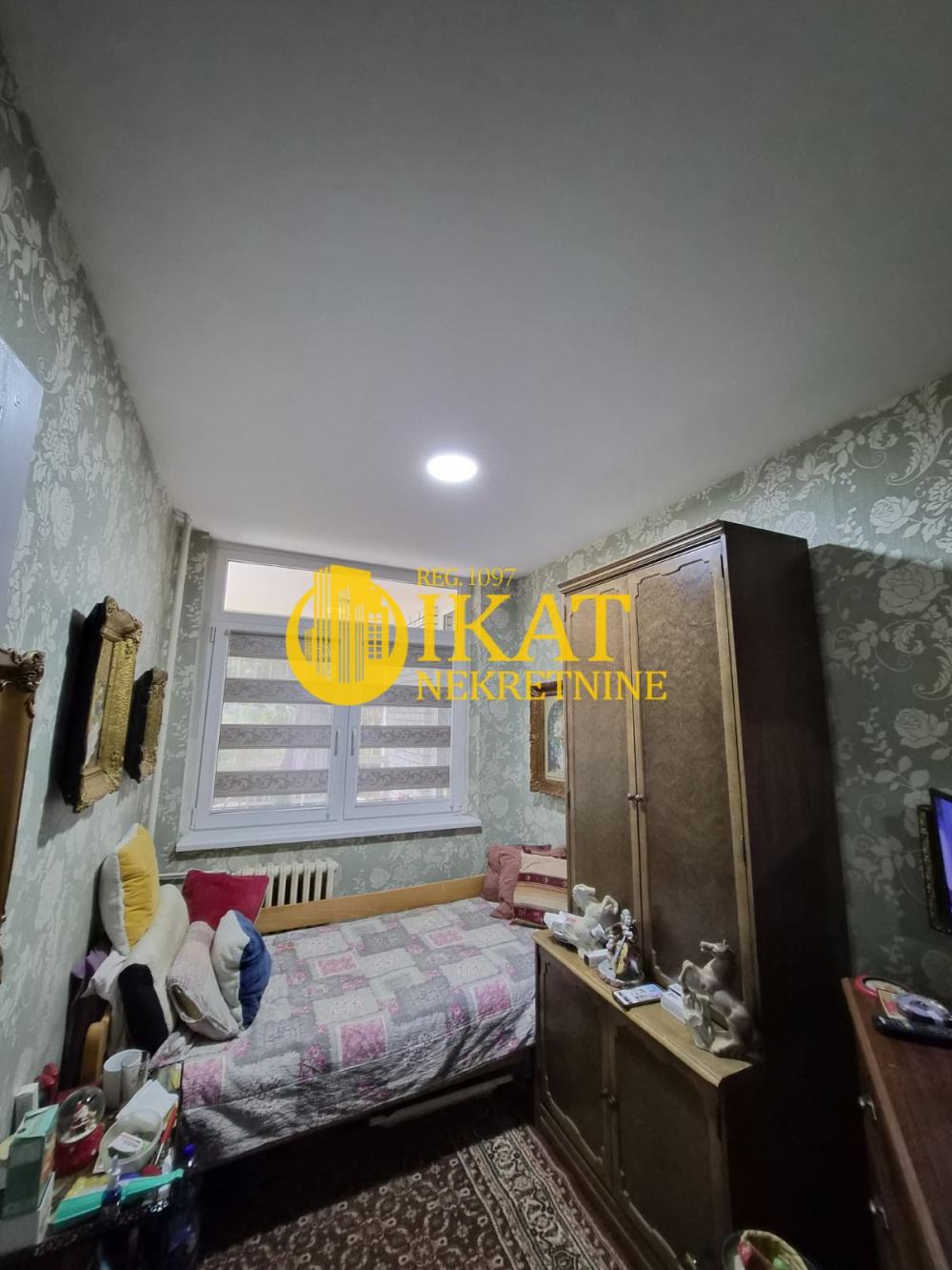 Stan na prodaju u Beogradu, Voždovac, troiposoban, 80m2, cena 273000 evra