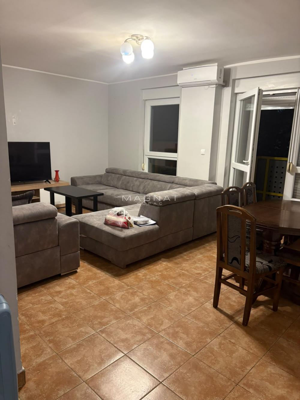 Stan na prodaju u Beogradu, Palilula, trosoban, 69m2, cena 155250 evra