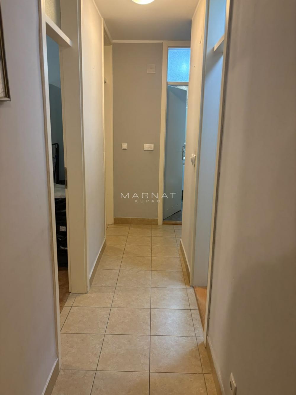 Stan na prodaju u Beogradu, Palilula, trosoban, 69m2, cena 155250 evra