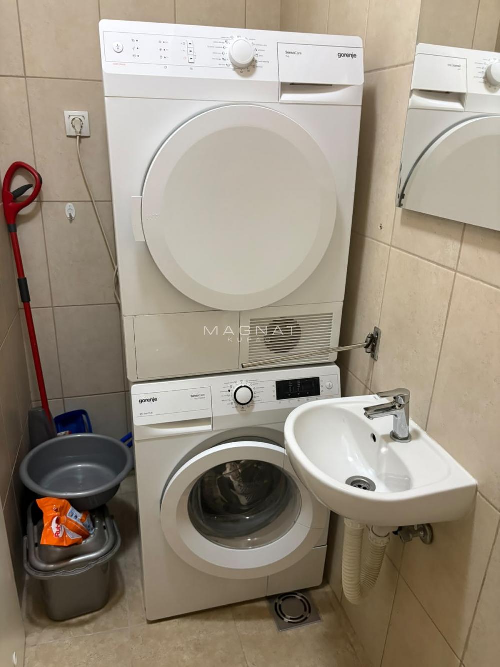 Stan na prodaju u Beogradu, Palilula, trosoban, 69m2, cena 155250 evra