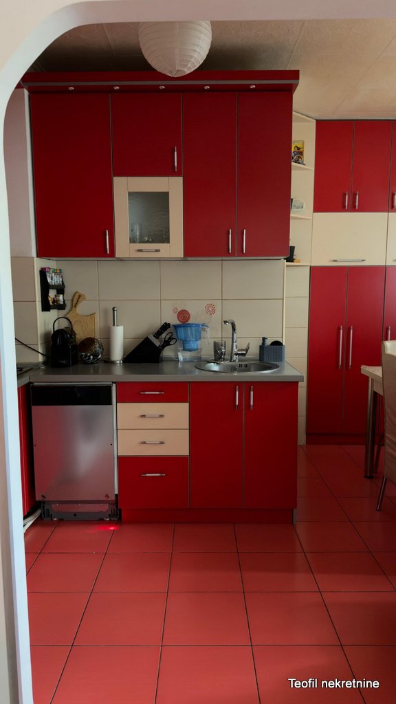 Stan na prodaju u Beogradu, Kanarevo brdo, dvoiposoban, 61m2, cena 179950 evra