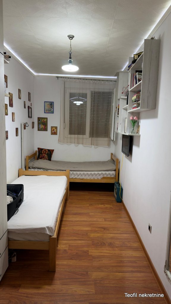 Stan na prodaju u Beogradu, Kanarevo brdo, dvoiposoban, 61m2, cena 179950 evra