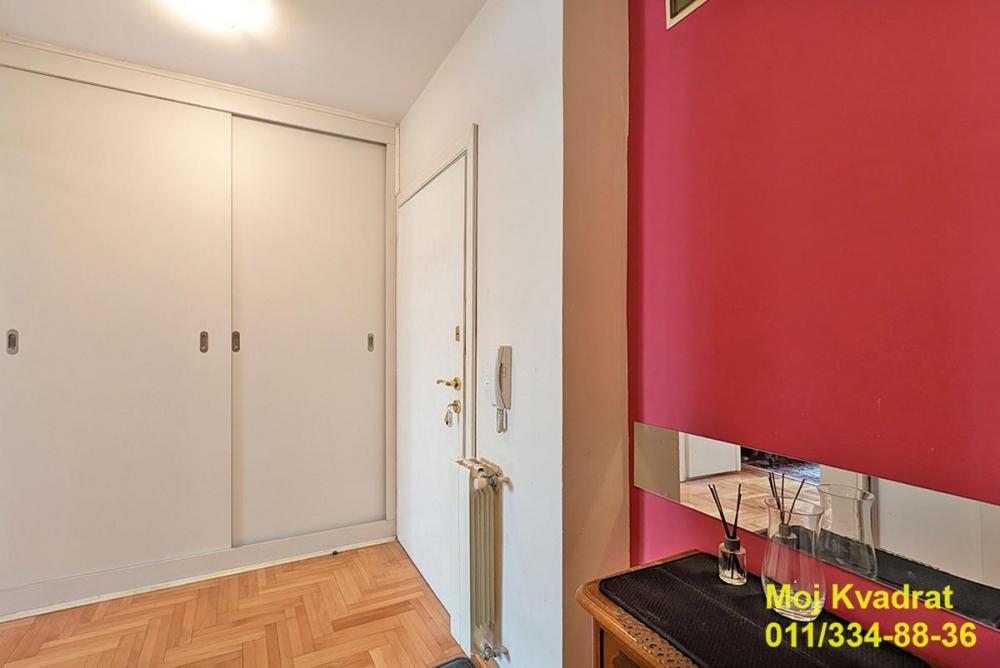 Stan na prodaju u Beogradu, Beograd (centar), dvosoban, 42m2, cena 197000 evra