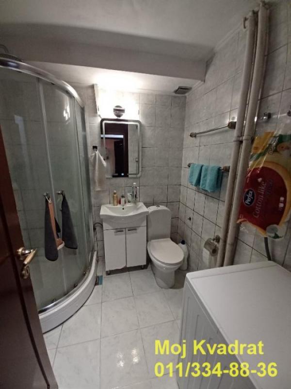 Stan na prodaju u Beogradu, Cerak, trosoban, 87m2, cena 299000 evra