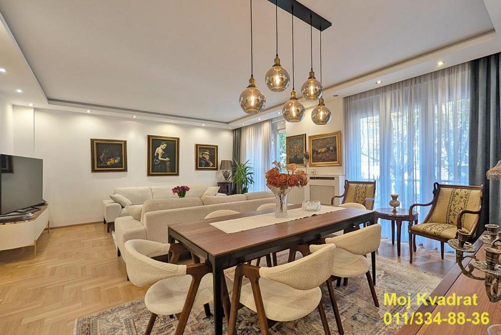 Stan na prodaju u Beogradu, Cvetni trg, trosoban, 96m2, cena 520000 evra