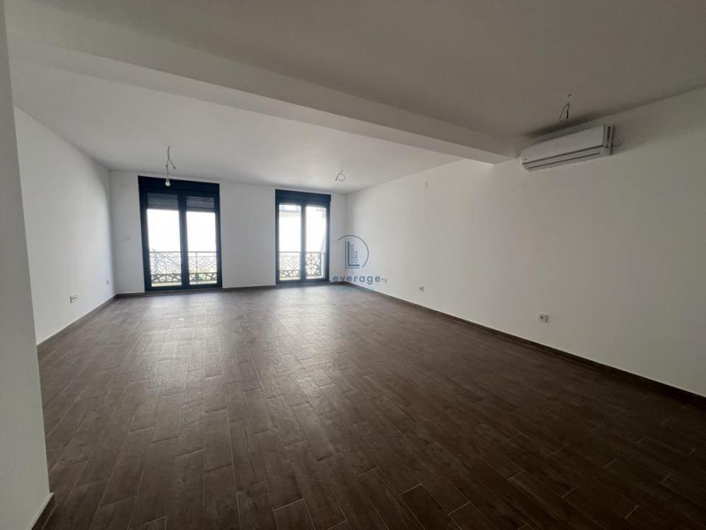 Stan na prodaju u Beogradu, Zemun, jednosoban, 49m2, cena 153853 evra