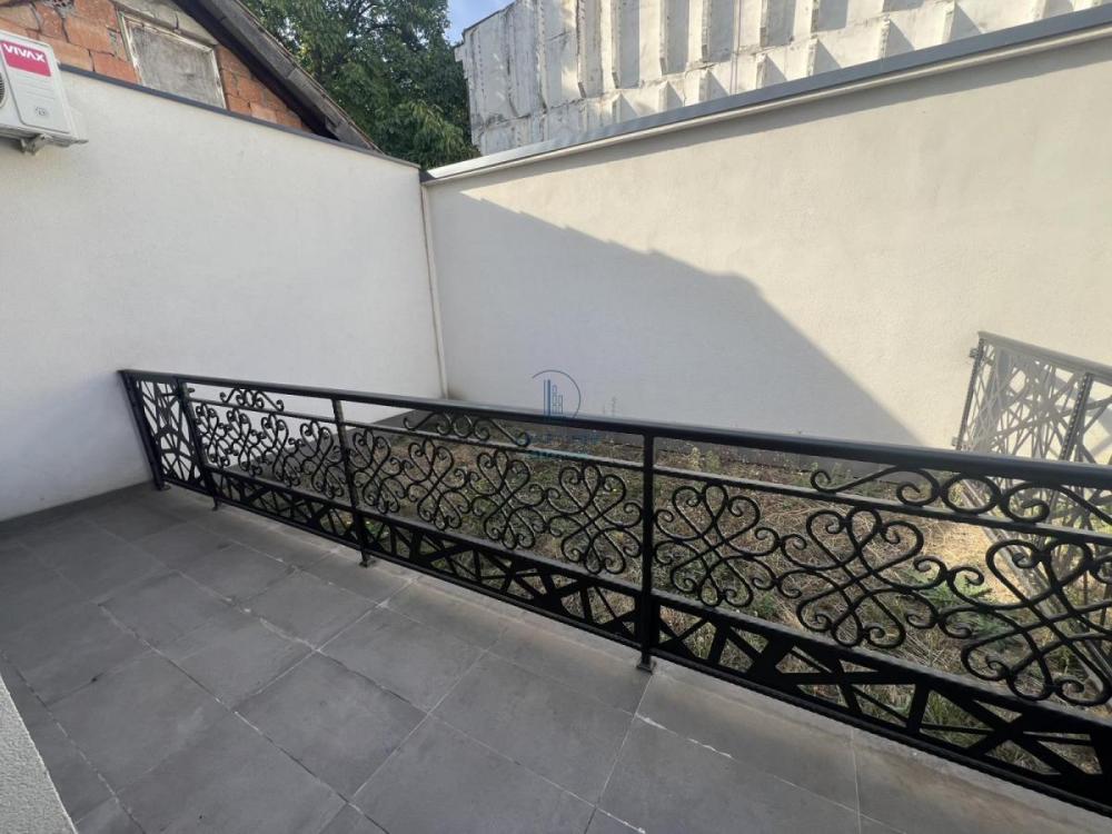 Stan na prodaju u Beogradu, Zemun, jednosoban, 49m2, cena 153853 evra