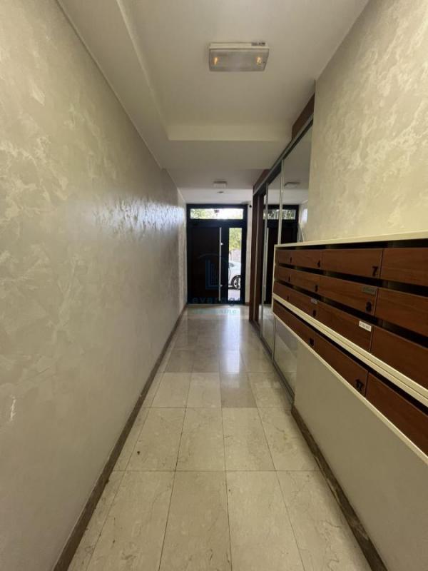 Stan na prodaju u Beogradu, Zemun, jednosoban, 49m2, cena 153853 evra