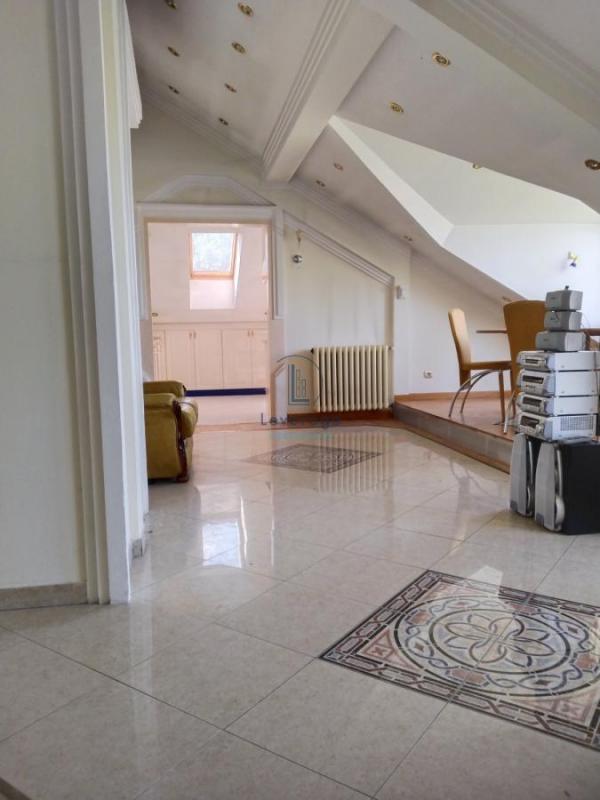 Stan na prodaju u Beogradu, Višnjička banja, trosoban, 75m2, cena 167000 evra