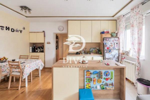 Stan na prodaju u Beogradu, Lion, dvoiposoban, 57m2, cena 282000 evra