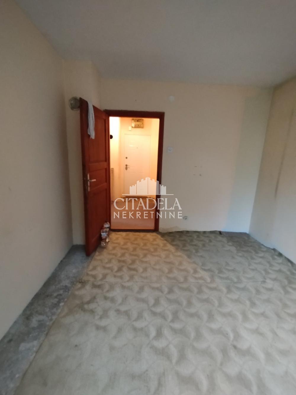 Stan na prodaju u Beogradu, Čukarica, jednosoban, 36m2, cena 66000 evra