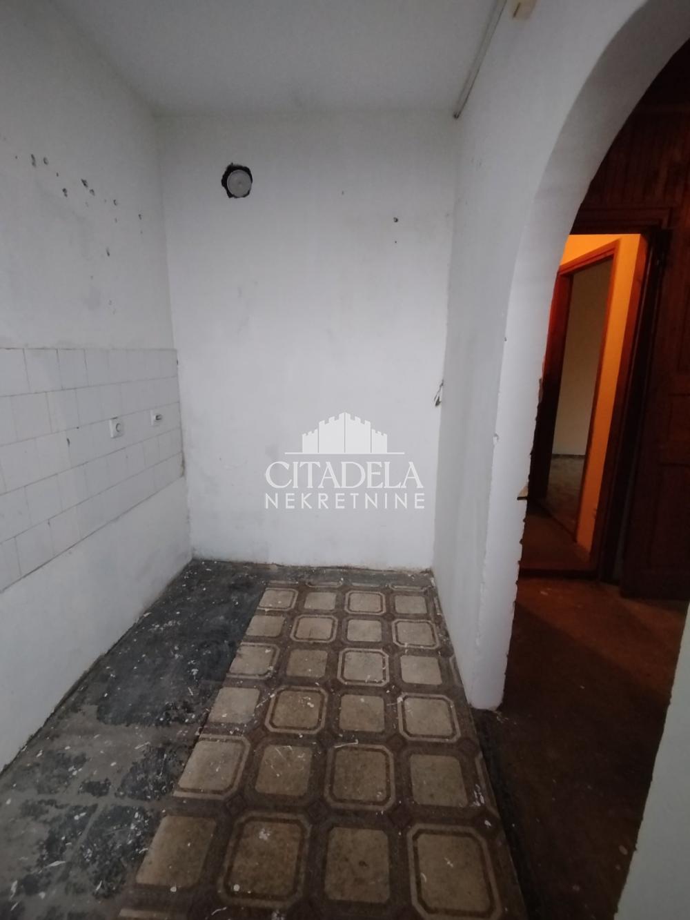 Stan na prodaju u Beogradu, Čukarica, jednosoban, 36m2, cena 66000 evra