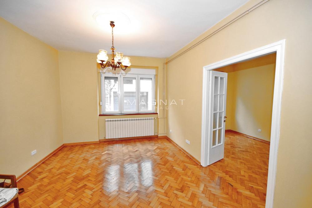 Stan na prodaju u Beogradu, Stari grad, trosoban, 77m2, cena 315000 evra