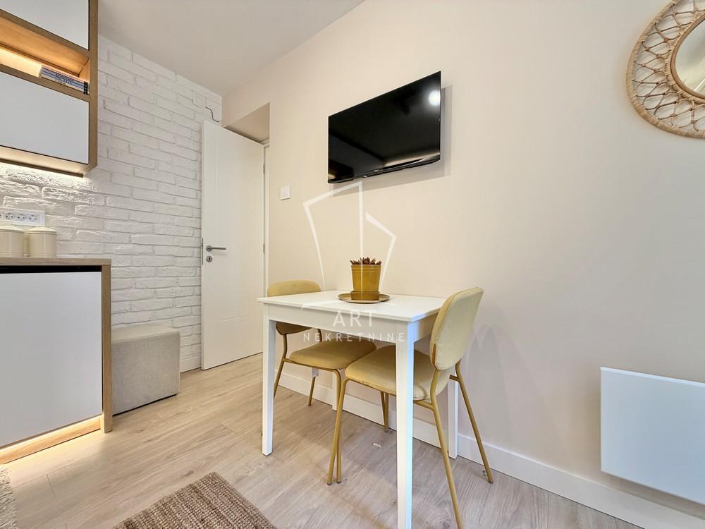 Stan na prodaju u Beogradu, Stari grad, jednoiposoban, 22m2, cena 139000 evra