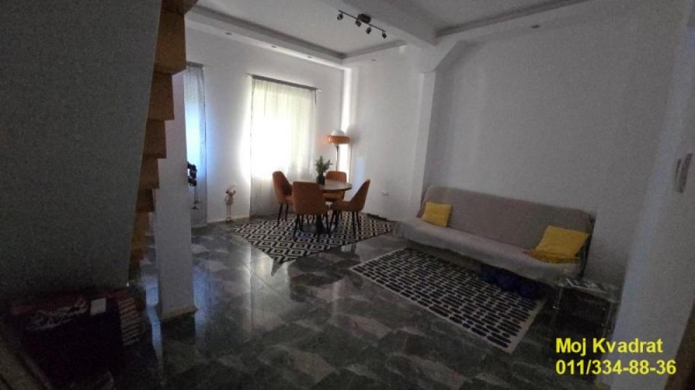 Stan na prodaju u Beogradu, Gornji grad, dvoiposoban, 89m2, cena 197000 evra