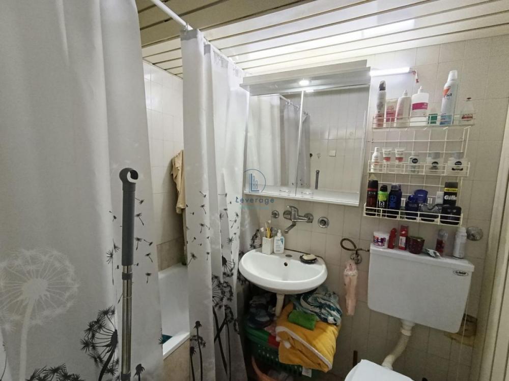 Stan na prodaju u Beogradu, Voždovac, cetvorosoban, 80m2, cena 270000 evra