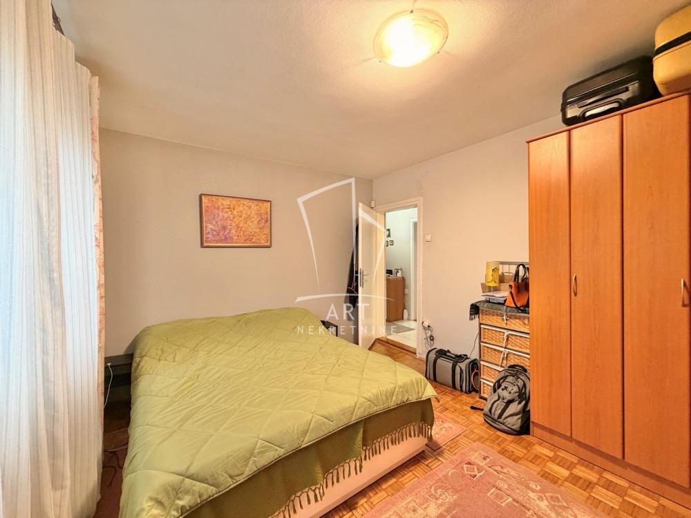 Stan na prodaju u Beogradu, Voždovac, dvosoban, 69m2, cena 193000 evra