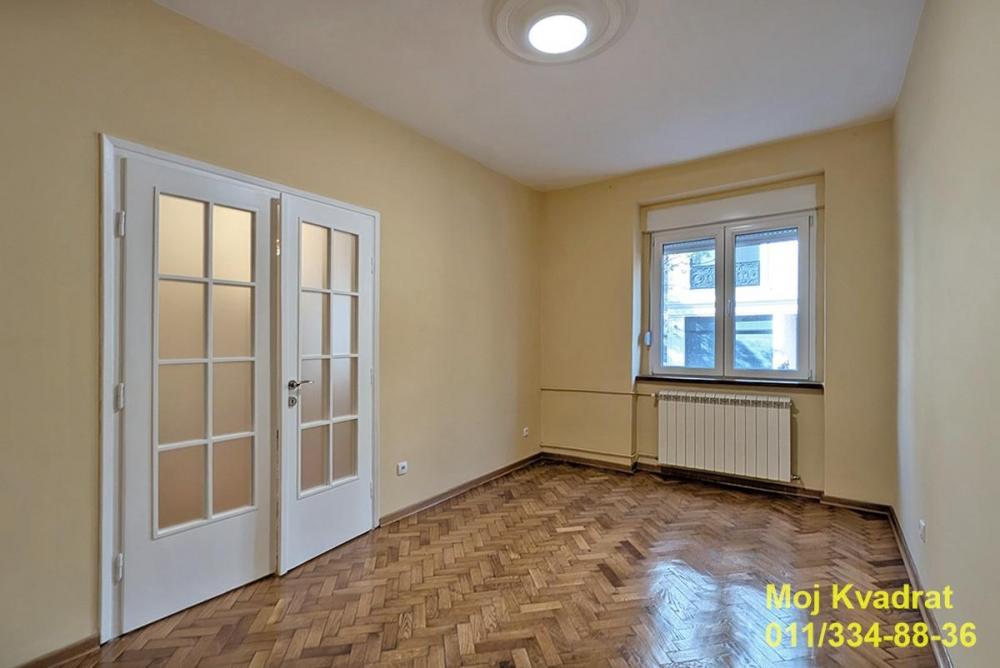 Stan na prodaju u Beogradu, Beograd (centar), troiposoban, 77m2, cena 315000 evra