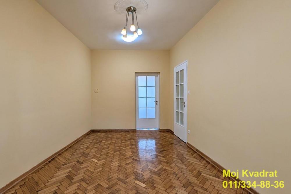 Stan na prodaju u Beogradu, Beograd (centar), troiposoban, 77m2, cena 315000 evra