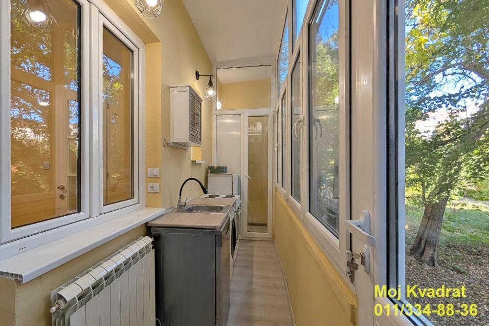 Stan na prodaju u Beogradu, Beograd (centar), troiposoban, 77m2, cena 315000 evra