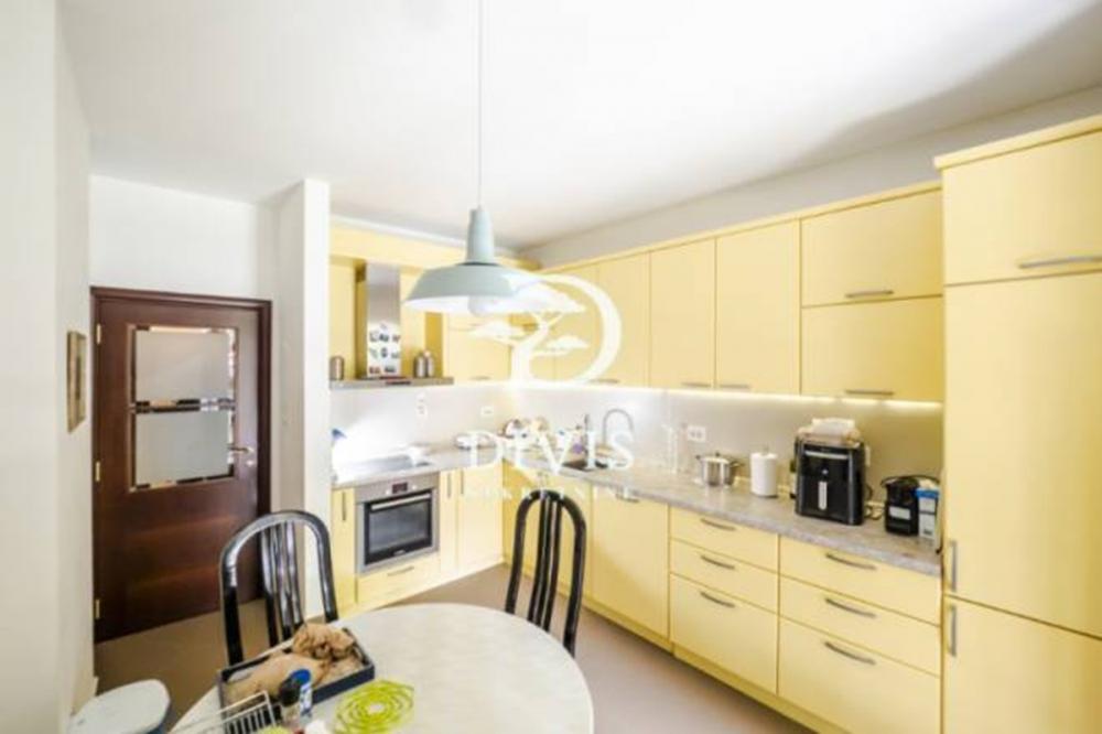 Stan na prodaju u Beogradu, Dedinje, trosoban, 98m2, cena 385000 evra
