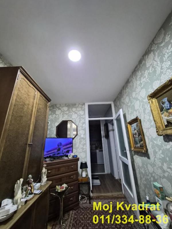 Stan na prodaju u Beogradu, Saobraćajni fakultet, cetvorosoban, 80m2, cena 270000 evra