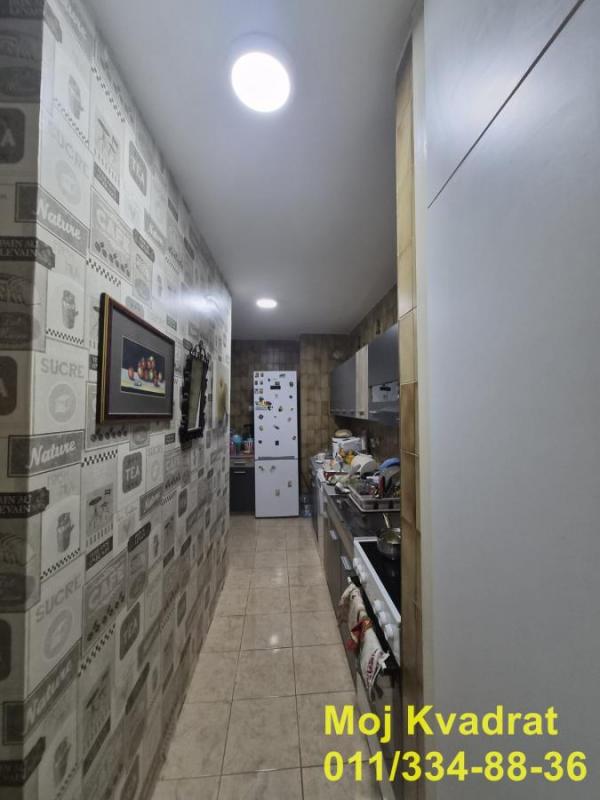 Stan na prodaju u Beogradu, Saobraćajni fakultet, cetvorosoban, 80m2, cena 270000 evra