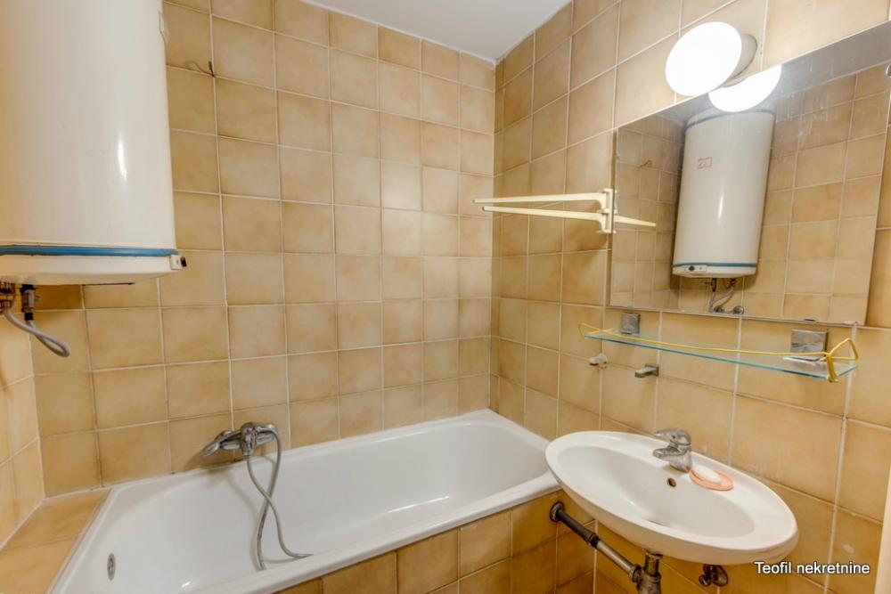 Stan na prodaju u Beogradu, Čukarica, jednosoban, 43m2, cena 141900 evra