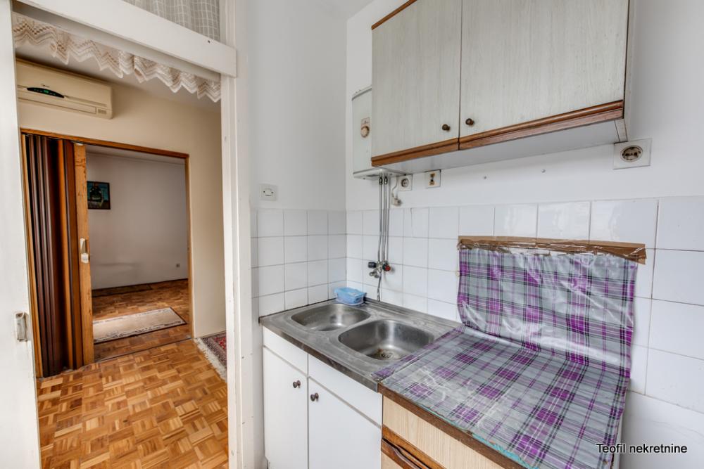 Stan na prodaju u Beogradu, Čukarica, jednosoban, 43m2, cena 141900 evra